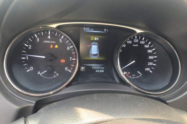 Used Nissan X-Trail 2015 2.0L CVT Comfort MAX Edition 2WD
