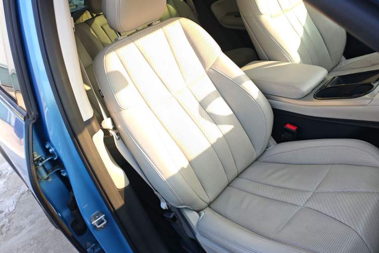 Used Nio ES8 2018 355 km Base Version 7-Seater Edition