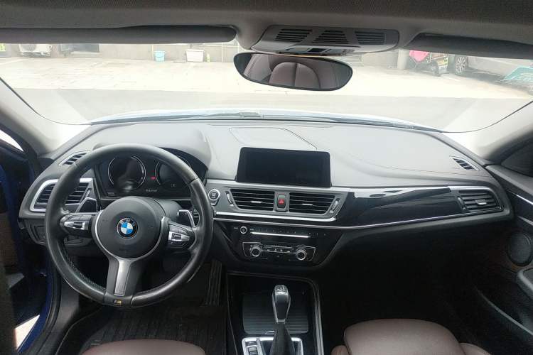 Used BMW 1 Series 2019 120i Leading Model M Sport Package Center Console