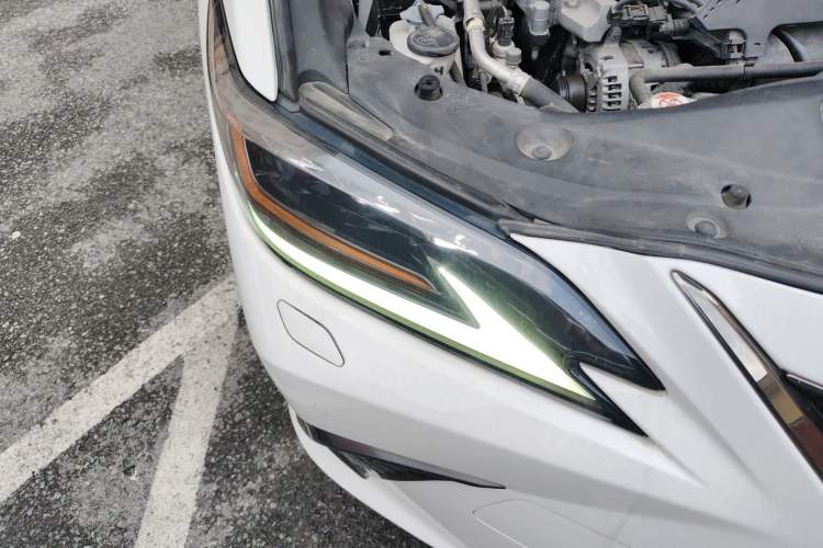 Used Lexus ES 2018 260 F SPORT China V Standard
