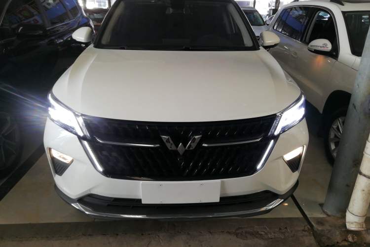 Used Wuling Asta 2021 1.5T CVT Starlight Edition

