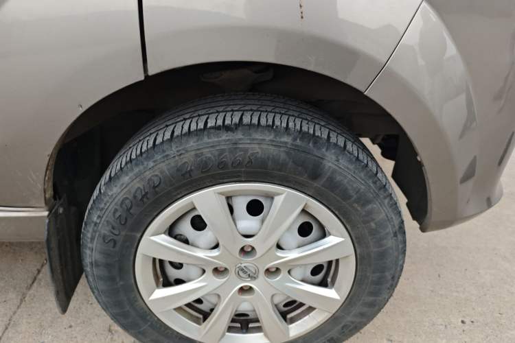 Used Jinbei New Hiace S 2023 1.5L Wealth Edition Passenger Van 5/6/7-Seater Central Air Conditioning Version SWC15M
