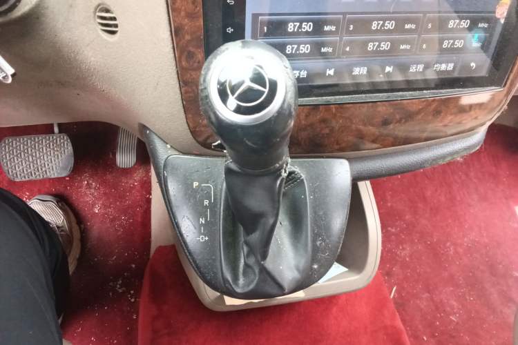 Used Mercedes-Benz Viano 2010 2.5L Prestige Edition
