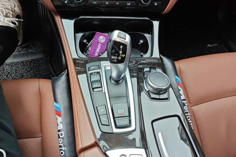 Used BMW 5 Series 2017 528Li xDrive Leading Model
