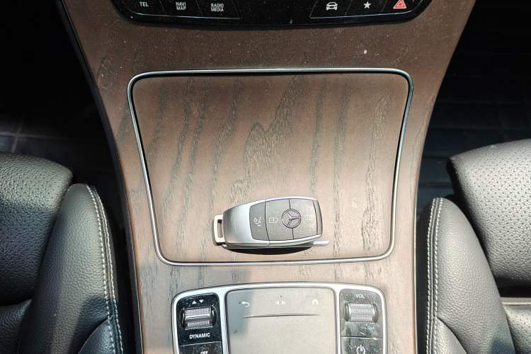 Used Mercedes-Benz GLC 2020 Facelift GLC 300 L 4MATIC Dynamic Edition Vehicle Key