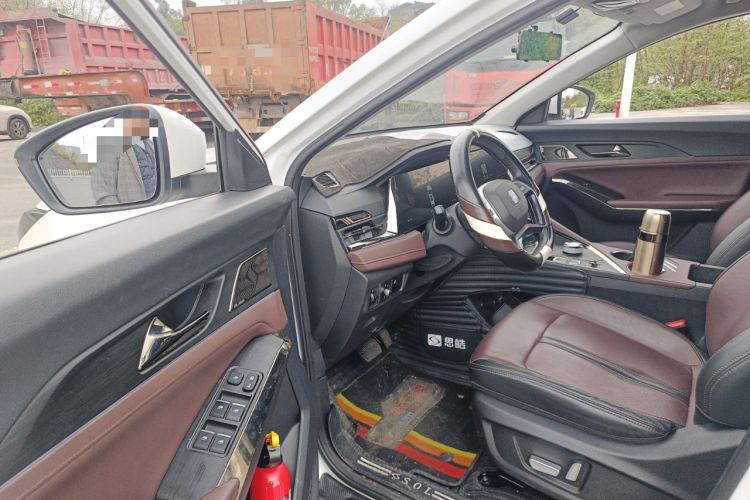 Used SOL X8 PLUS 2023 1.5 TGDI DCT Smart Home Edition 7-Seater