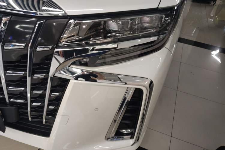 Used Toyota Alphard 2021 Dual-Motor 2.5L Premium Edition