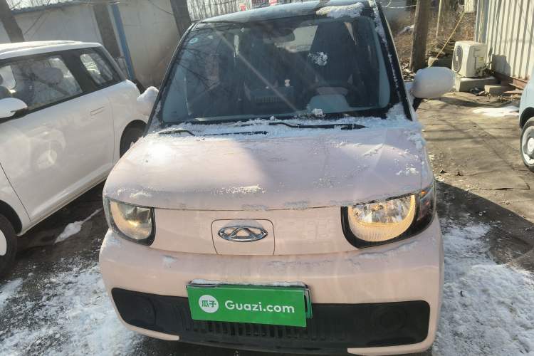 Used Chery QQ Ice Cream 2022 120km Milkshake Phosphate Lithium-Iron

