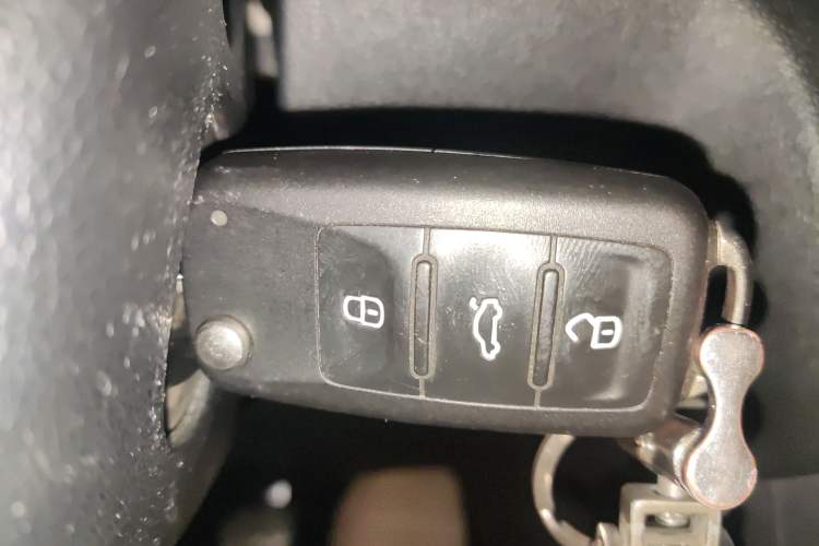 Used Volkswagen Jetta 2017 1.4L Manual Fashion Edition
