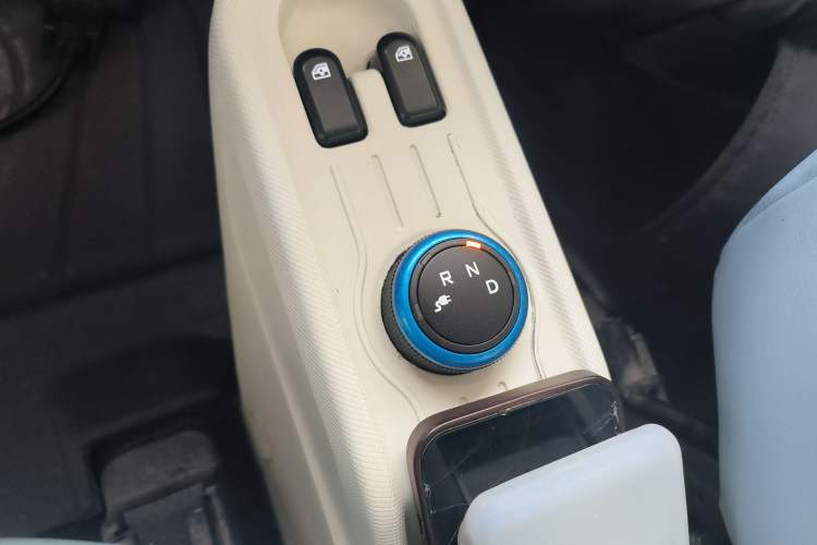 Used Wuling Hongguang MINIEV 2022 Zizai Version Lithium Iron Phosphate Gear Lever