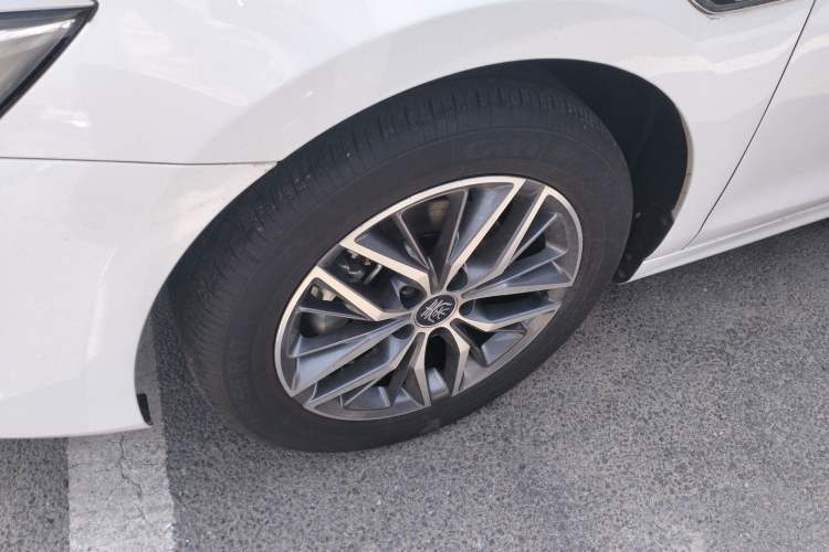 Used BYD Qin PLUS 2023 Champion Edition EV 510KM Leading Model Left Front Wheel Hub