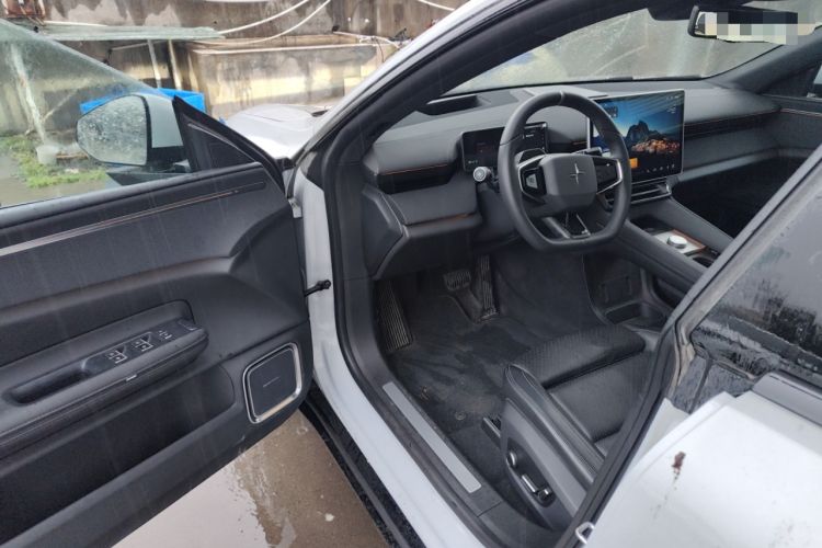 Used Polestar 4 2024 Single-Motor Standard Range PLUS Dual-Star Connectivity Edition Driver Seat