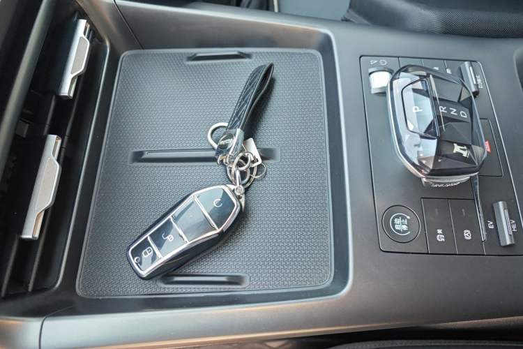 Used BYD Qin PLUS 2025 DM-i Smart Drive 55KM Leading Model
