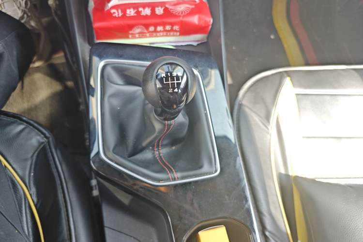 Used MG 5 2021 180 DVVT Manual Youth Luxury Edition
