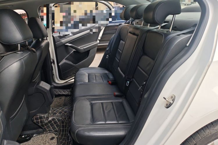 Used Volkswagen Lavida 2015 1.6L Manual Comfort Edition