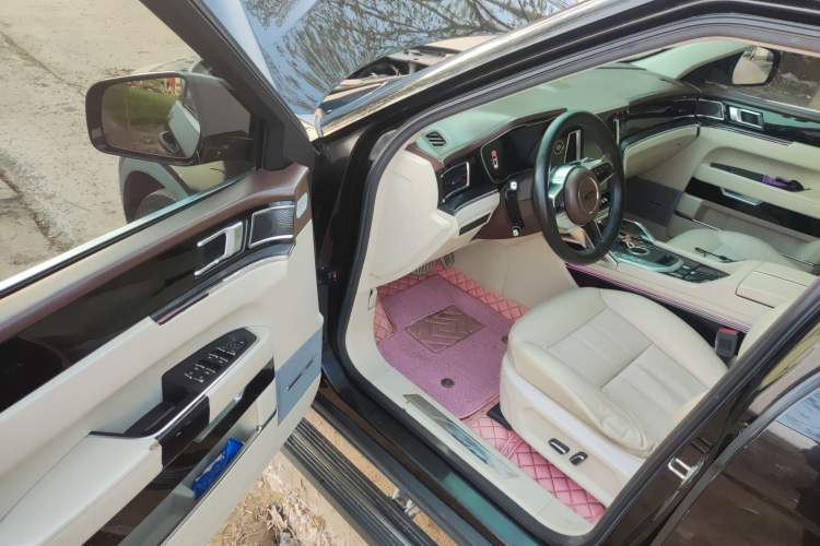 Used Zotye T700 2017 1.8T Dual-Clutch Prestige Model
