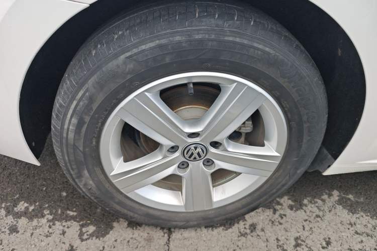 Used Volkswagen Lamando 2021 230TSI DSG Fashion Edition
