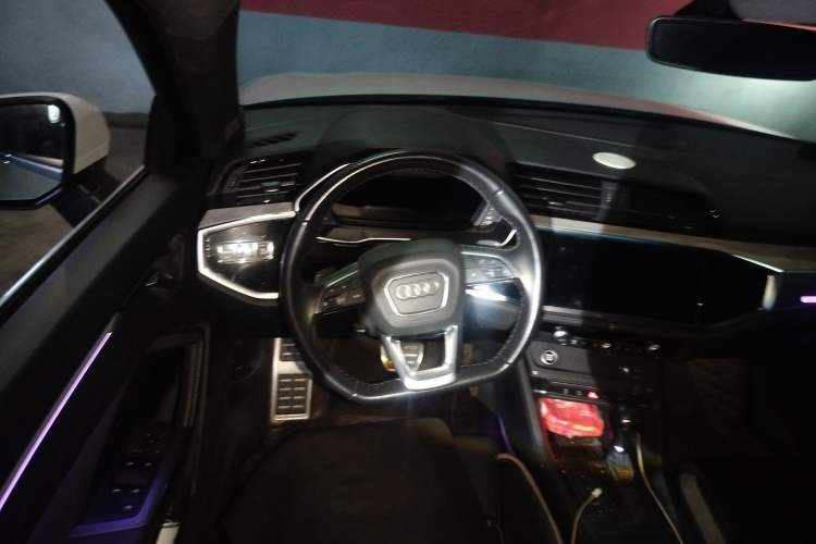 Used Audi Q3 2024 35 TFSI Fashion Dynamic Edition
