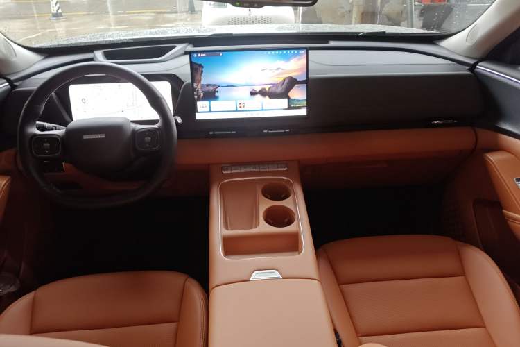 Used Haval Fierce Dragon Max 2025 Hi4 165 Ultra Smart Drive Edition Center Console