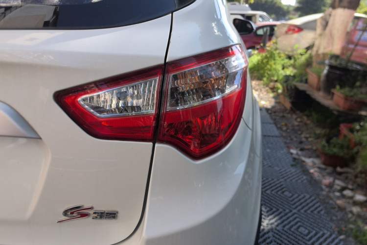 Used CHANGAN CS35 2016 1.6L Automatic Luxury Model China V Standard Right Rear Taillight