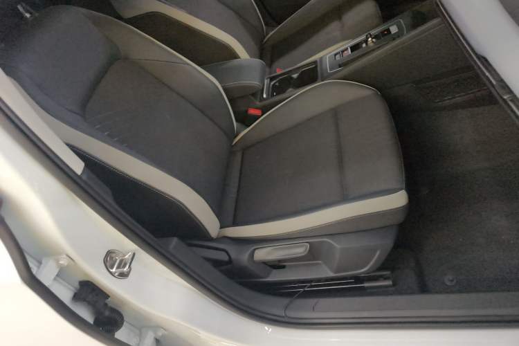 Used Volkswagen Golf 2023 Facelift 280TSI DSG Pro Right Front Seat