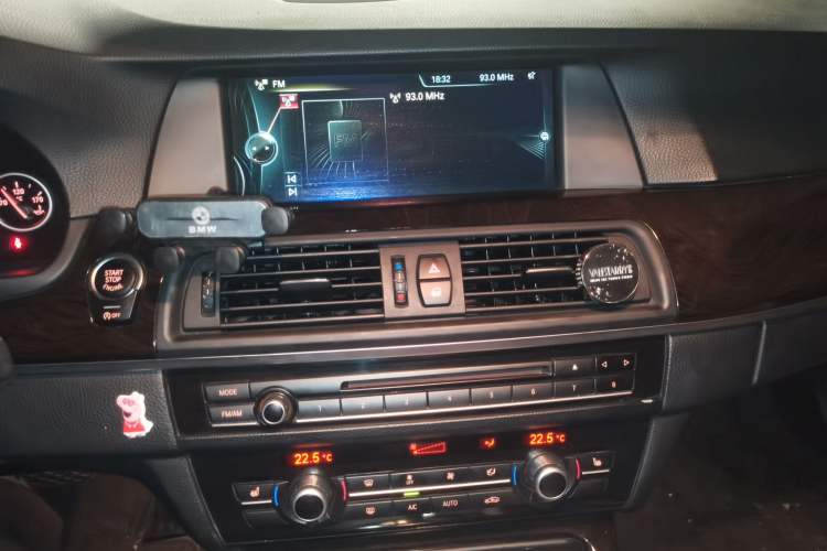 Used BMW 5 Series 2013 525Li Luxury Model