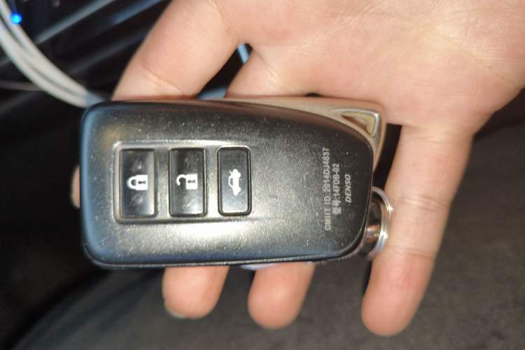 Used Lexus ES 2016 200 Midnight Special Limited Edition
