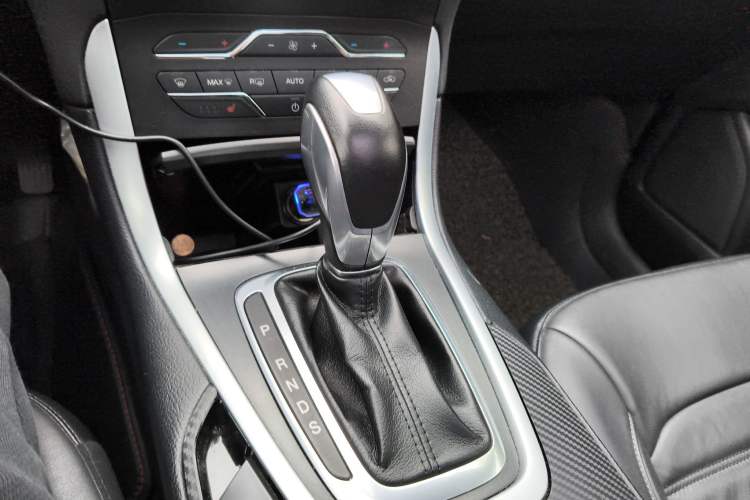 Used Ford Edge 2015 2.0T GTDi 4x4 High-Grade Model