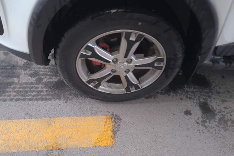 Used Great Wall M4 2014 1.5L Manual Comfort Model Left Front Wheel Hub