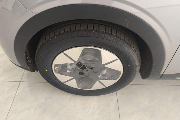 Used Geely Galaxy Geome 2026 Model 310km Dream Edition Exterior 4