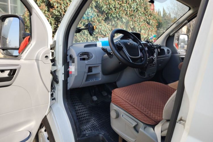 Used SAIC MAXUS Xintu V80 2020 2.5T Manual Classic City Delivery King Long Wheelbase Mid-Height 2/3 Seats