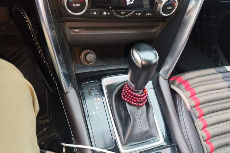 Used Mazda CX-4 2016 2.0L Automatic 2WD Blue Sky Luxury Edition Gear Lever