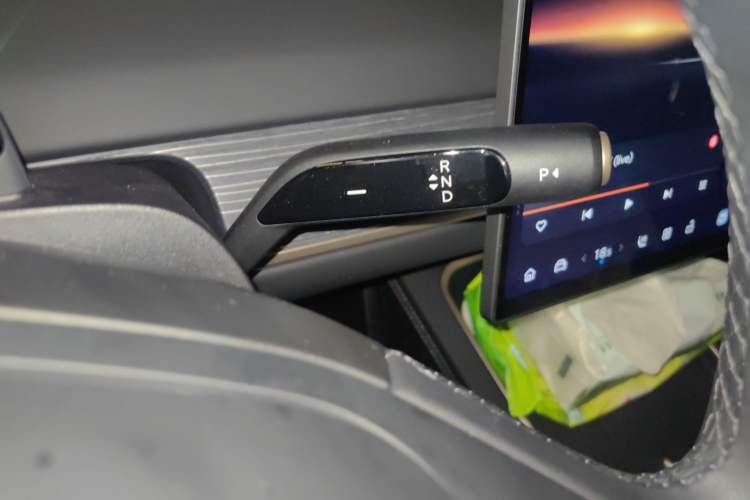 Used ONVO L60 2024 60 kWh Rear-Drive Version