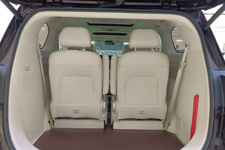 Used Buick GL8 2022 Avenir Aivia Six-Seat Deluxe Edition Trunk