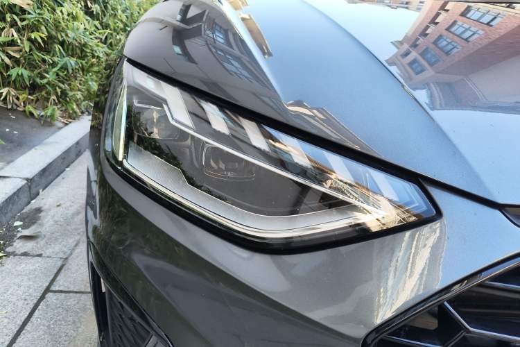 Used Audi A4L 2022 40 TFSI Luxury Dynamic Model
