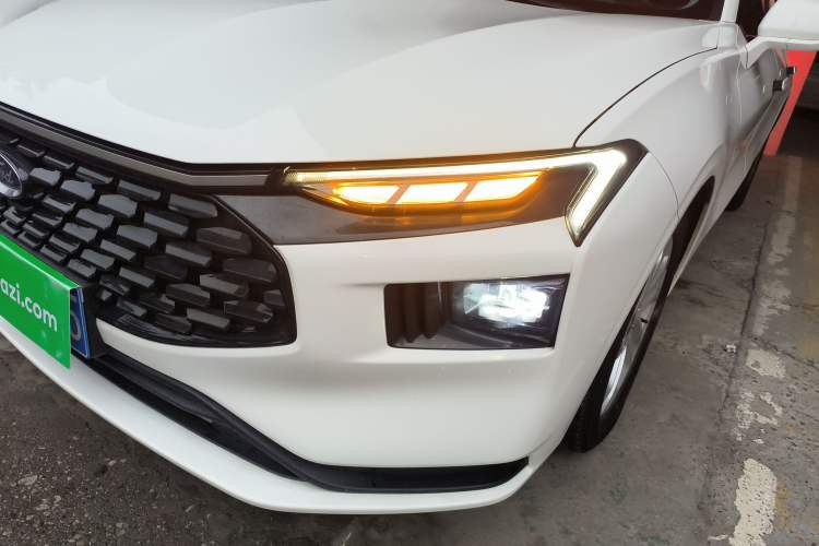 Used Ford Mondeo 2022 EcoBoost 245 Fashion Edition Left Front Headlight