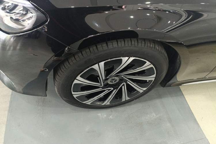 Used Mercedes-Benz E-Class 2024 E 300 L Luxury Model
