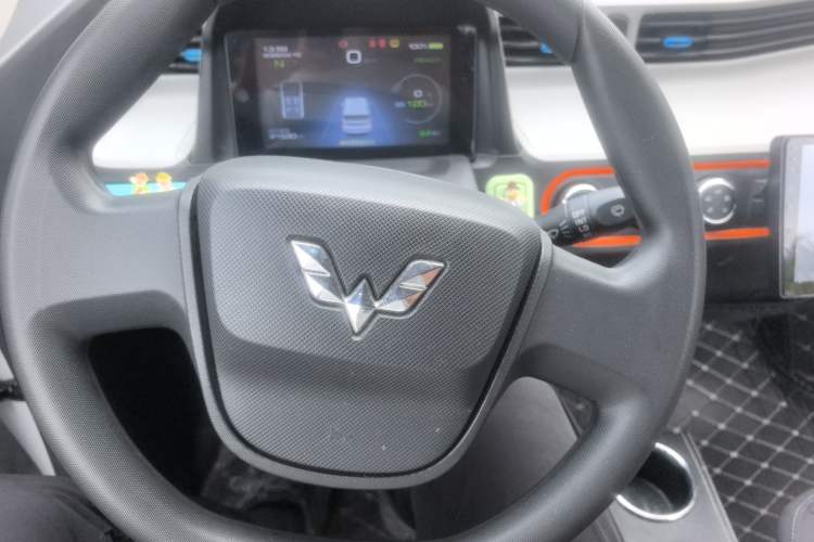Used Wuling Hongguang MINIEV 2020 Zizai Version Lithium-NMC Steering Wheel