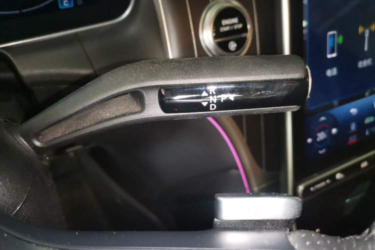 Used Mercedes-Benz GLC 2024 GLC 300 L 4MATIC Luxury Model 5 Seats
