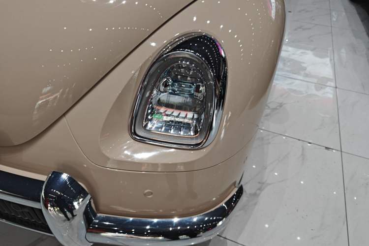 Used ORA Ballet Cat 2022 401 km Nutcracker Edition