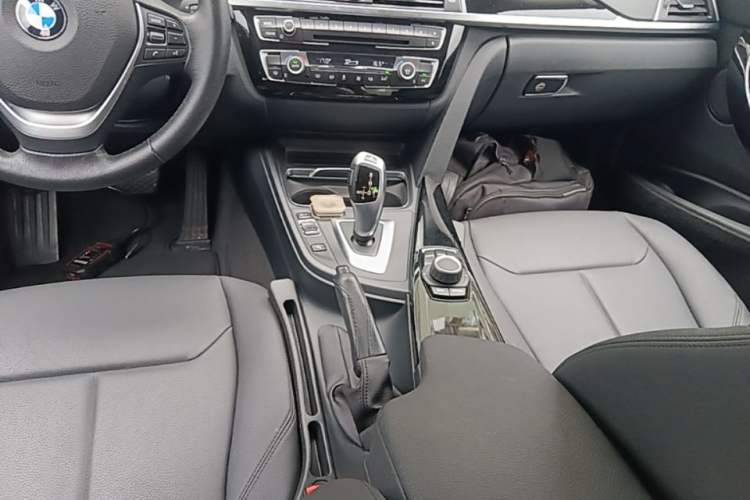 Used BMW 3 Series 2017 320Li Fashion Model
