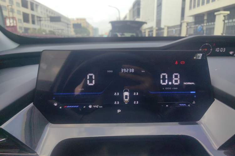 Used CHANGAN OSHAN Z6 2023 Blue Whale 1.5T DCT Luxury Model
