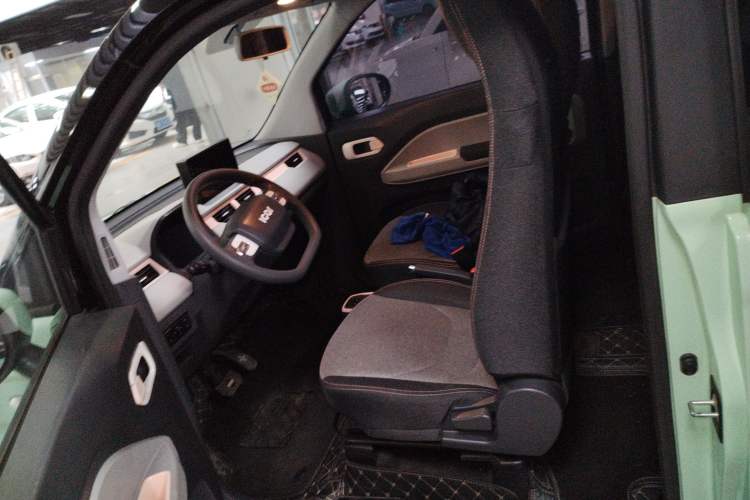 Used Chery QQ Ice Cream 2022 170km Sundae Phosphate Lithium-Ion
