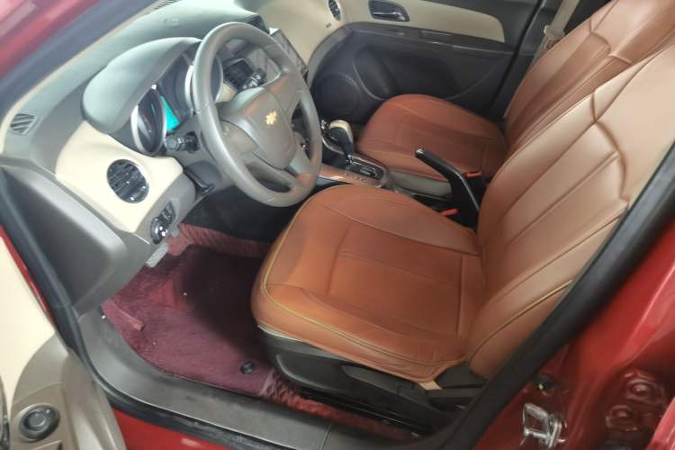 Used Chevrolet Cruze 2015 1.5L Classic SE AT Left Front Seat