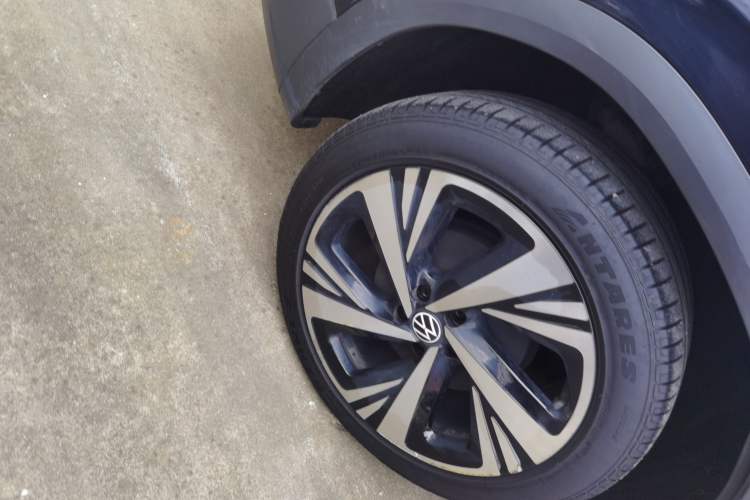 Used Volkswagen ID.6 CROZZ 2022 Standard Range PURE Edition
