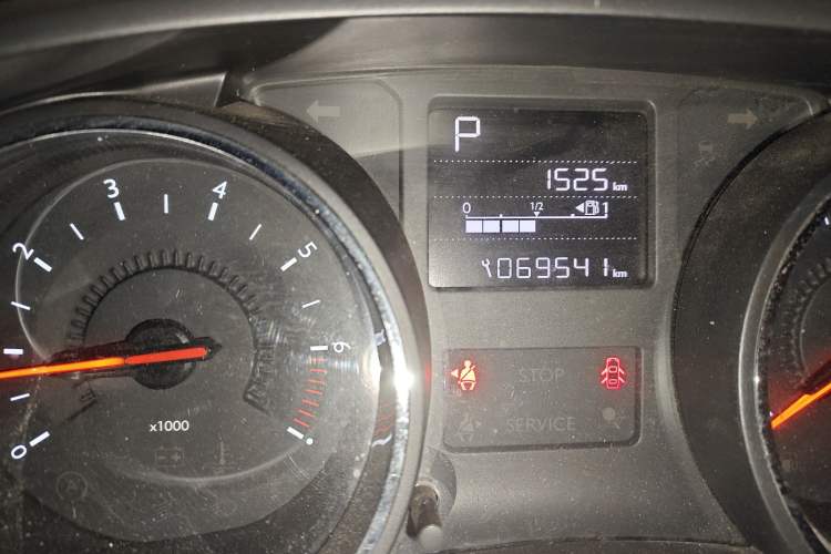 Used Citroen C3-XR 2015 1.6L Automatic Pioneer Model
