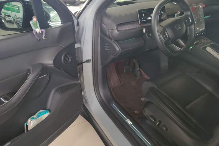 Used Nio ES6 2023 75 kWh
