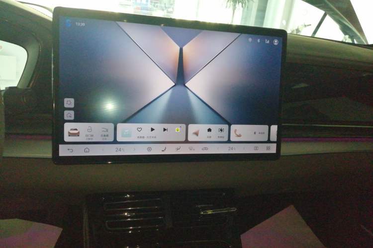 Used BYD Han 2024 EV Glory Edition 506KM Front-Wheel-Drive Premium Model
