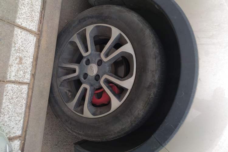 Used Geely Auto Vision X3 2017 1.5L Automatic Luxury Model Exterior 4