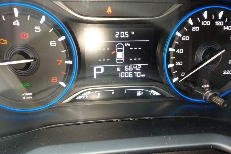 Used GAC Trumpchi GS3 2019 235T Automatic Elite Edition Odometer Close Up
